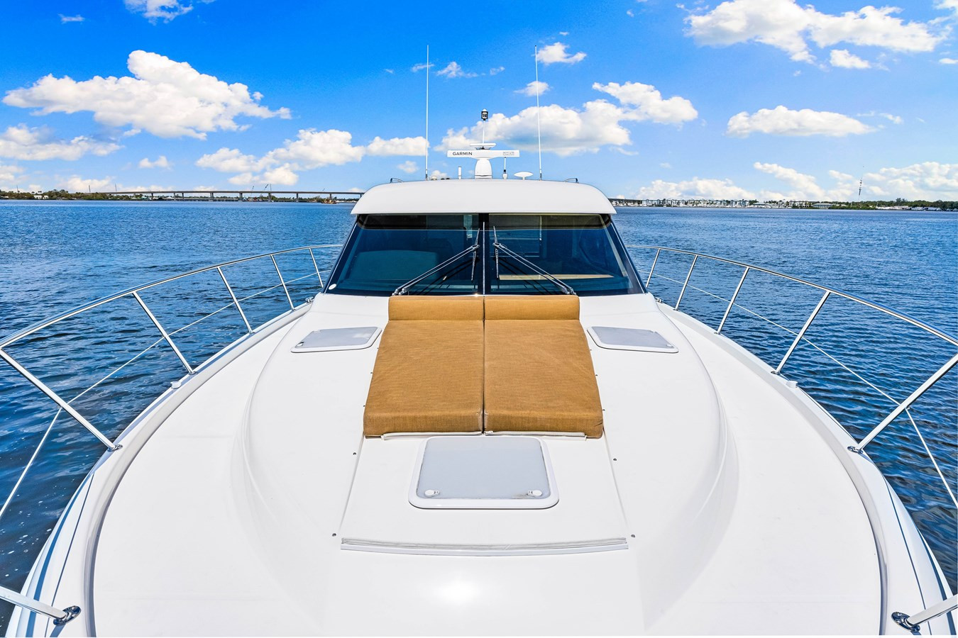 https://arconyachts.ams3.digitaloceanspaces.com/138180/conversions/large_4564355-optimize.jpg
