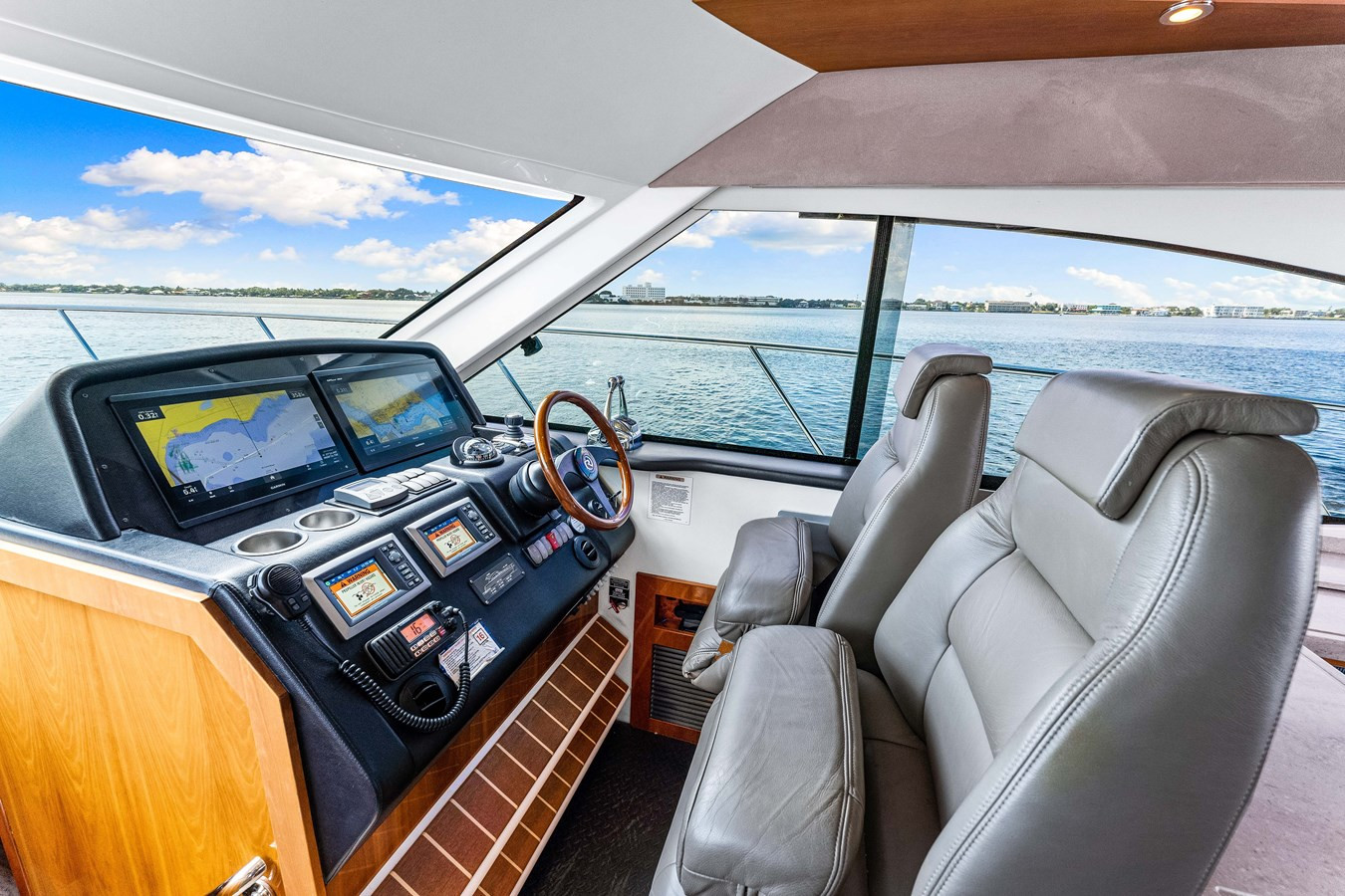 https://arconyachts.ams3.digitaloceanspaces.com/138209/conversions/large_4564365-optimize.jpg