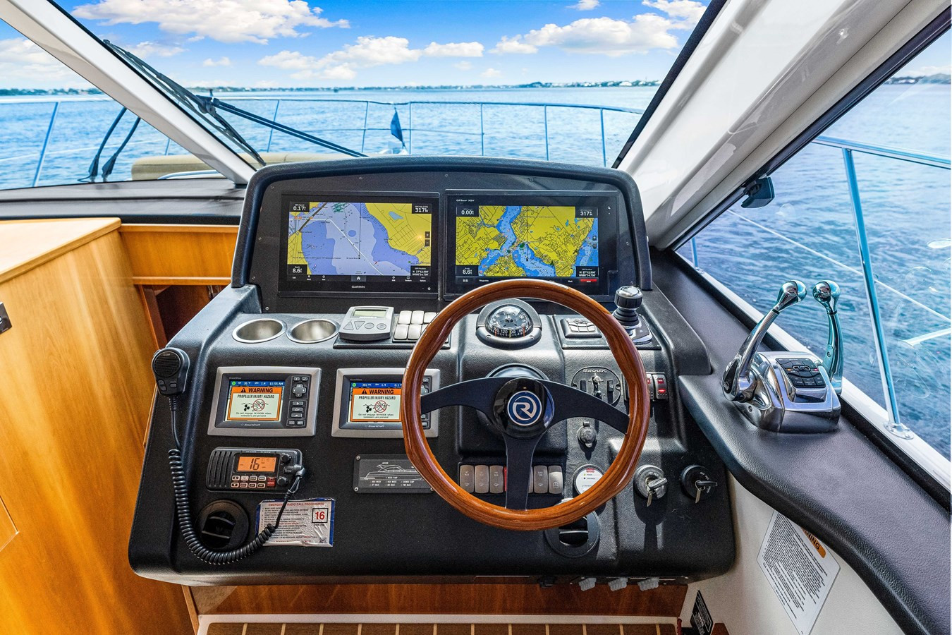 https://arconyachts.ams3.digitaloceanspaces.com/138212/conversions/large_4564366-optimize.jpg