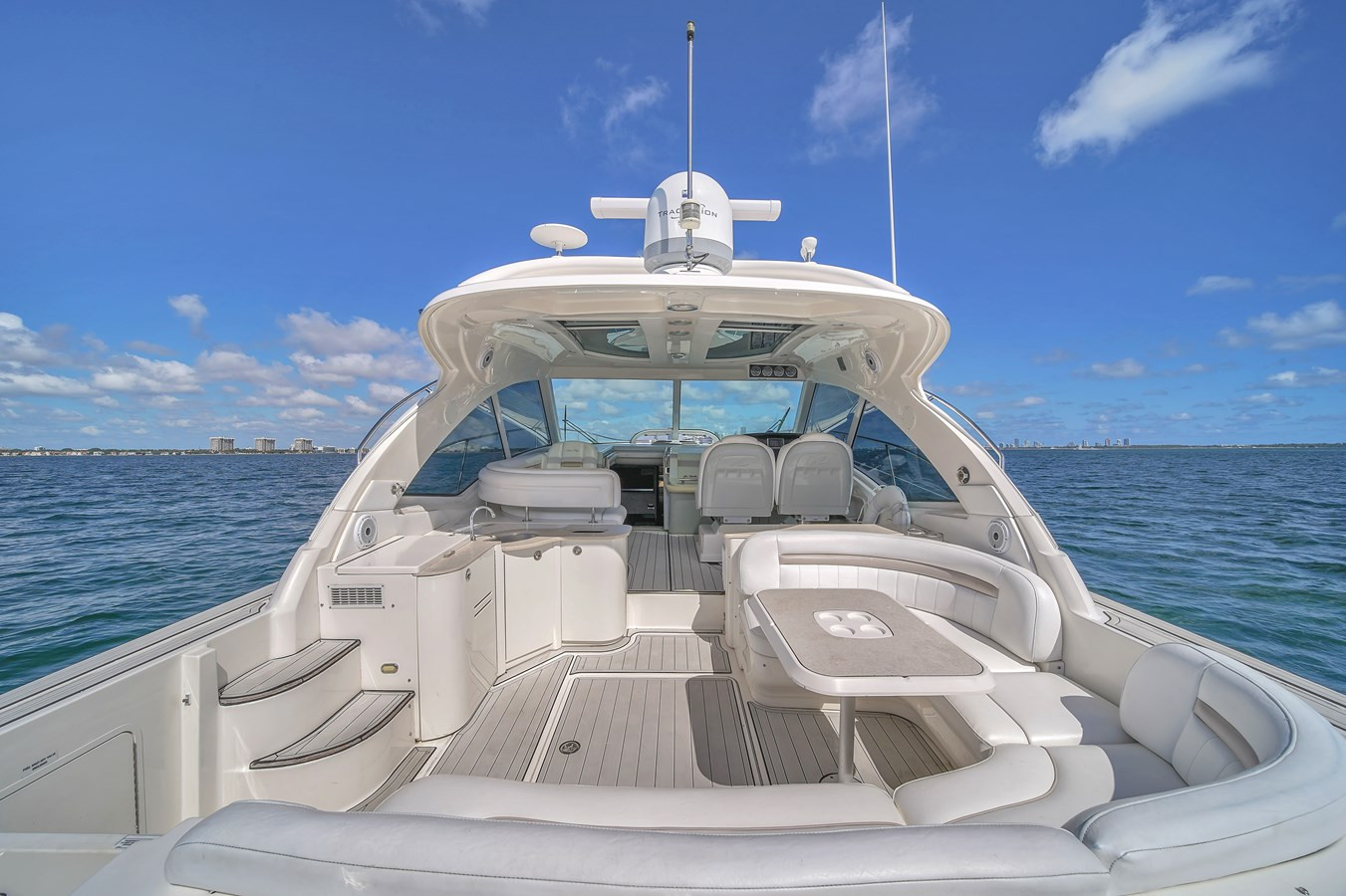 https://arconyachts.ams3.digitaloceanspaces.com/138237/conversions/large_4582534-optimize.jpg