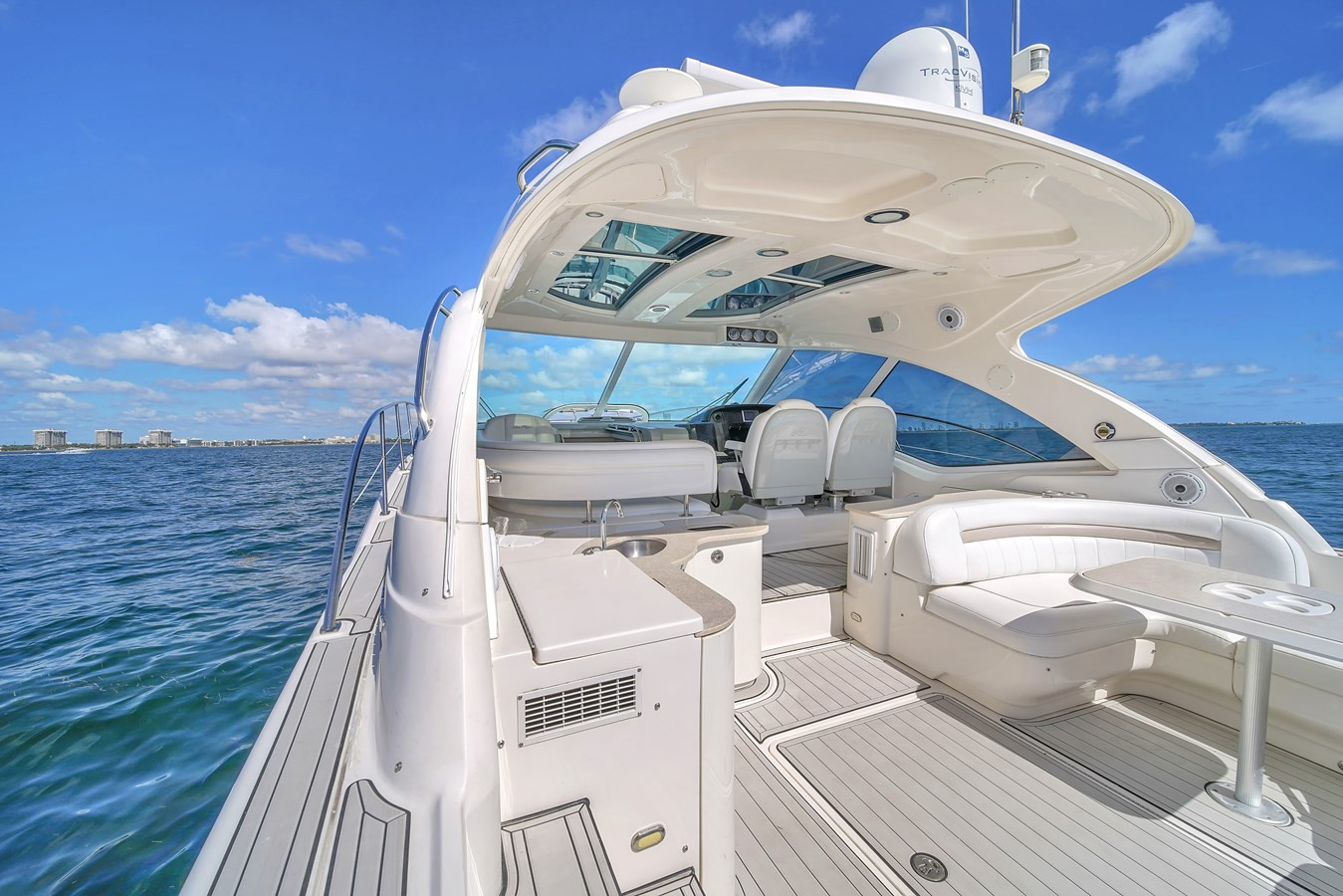 https://arconyachts.ams3.digitaloceanspaces.com/138256/conversions/large_4582542-optimize.jpg