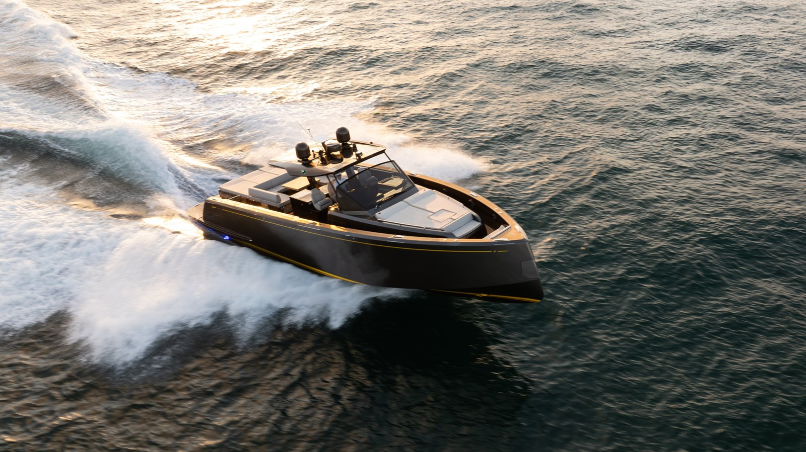 https://arconyachts.ams3.digitaloceanspaces.com/138282/conversions/large_4607998-optimize.jpg