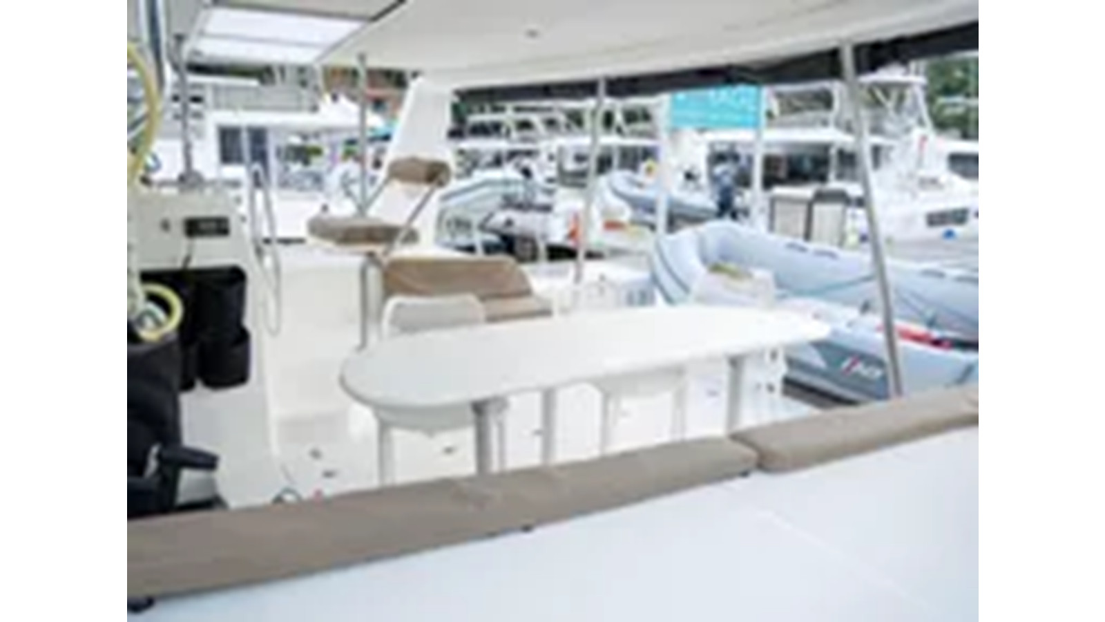 https://arconyachts.ams3.digitaloceanspaces.com/138390/conversions/large_4613615-optimize.jpg