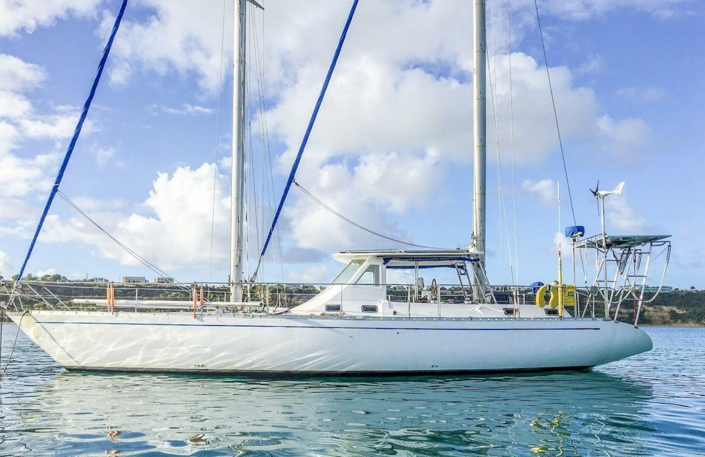 https://arconyachts.ams3.digitaloceanspaces.com/138414/conversions/large_4634751-optimize.jpg