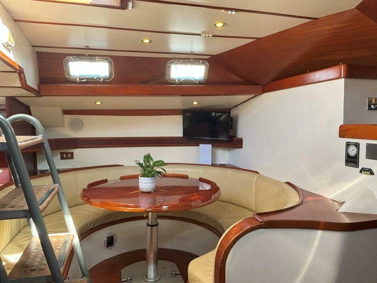 https://arconyachts.ams3.digitaloceanspaces.com/138457/conversions/large_4634766-optimize.jpg
