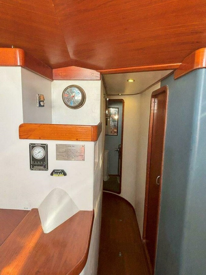 https://arconyachts.ams3.digitaloceanspaces.com/138472/conversions/large_4634771-optimize.jpg