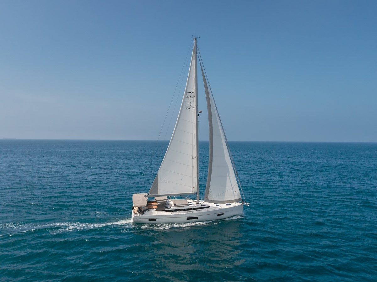 https://arconyachts.ams3.digitaloceanspaces.com/138742/conversions/large_4674349-optimize.jpg