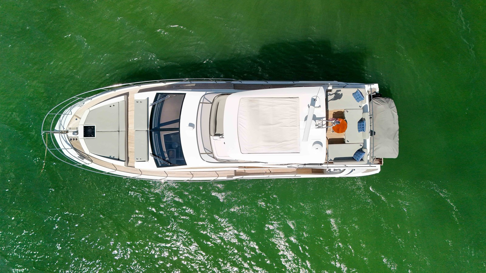 https://arconyachts.ams3.digitaloceanspaces.com/138803/conversions/large_4702277-optimize.jpg