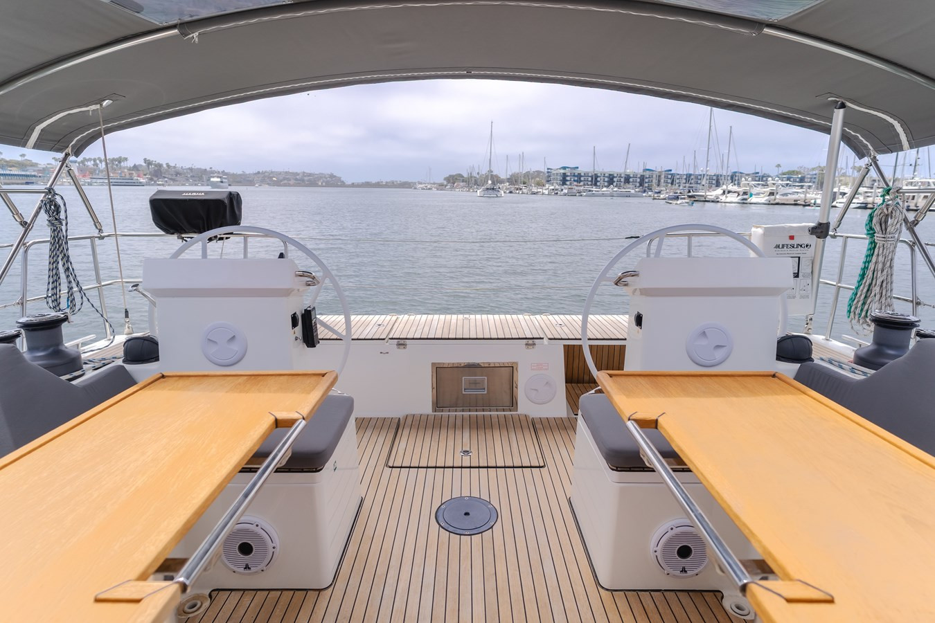 https://arconyachts.ams3.digitaloceanspaces.com/138804/conversions/large_4674374-optimize.jpg