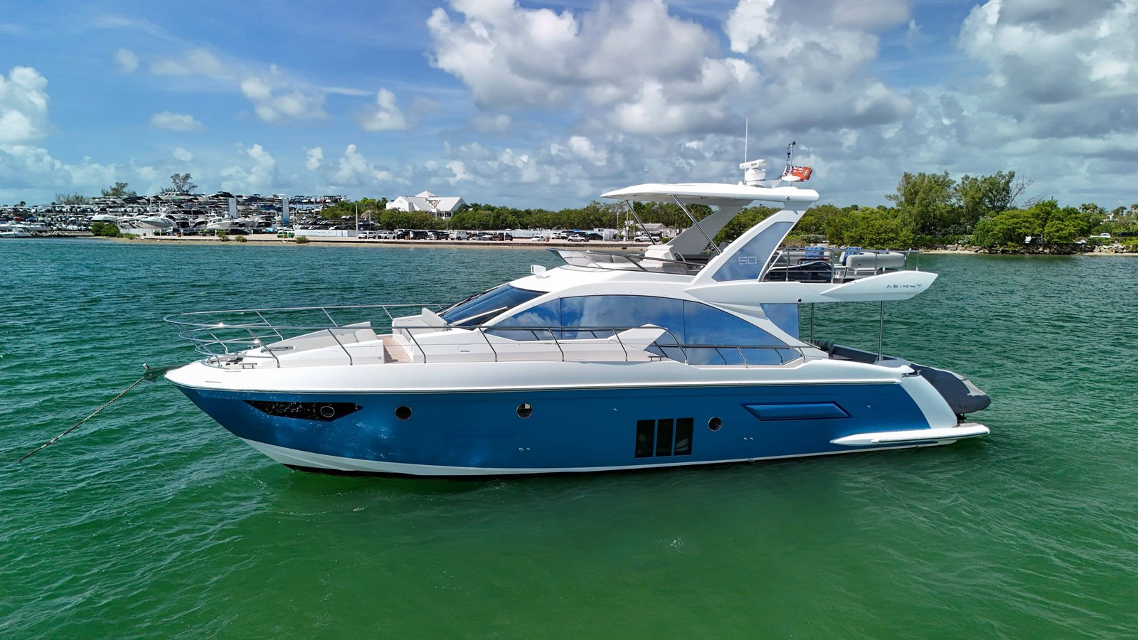 https://arconyachts.ams3.digitaloceanspaces.com/138806/conversions/large_4702281-optimize.jpg