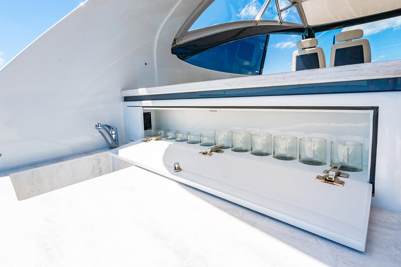 https://arconyachts.ams3.digitaloceanspaces.com/138966/conversions/large_4743144-optimize.jpg