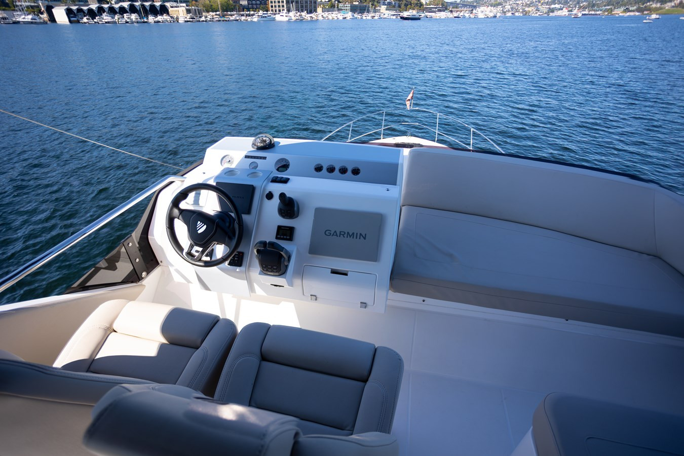 https://arconyachts.ams3.digitaloceanspaces.com/139031/conversions/large_4811460-optimize.jpg