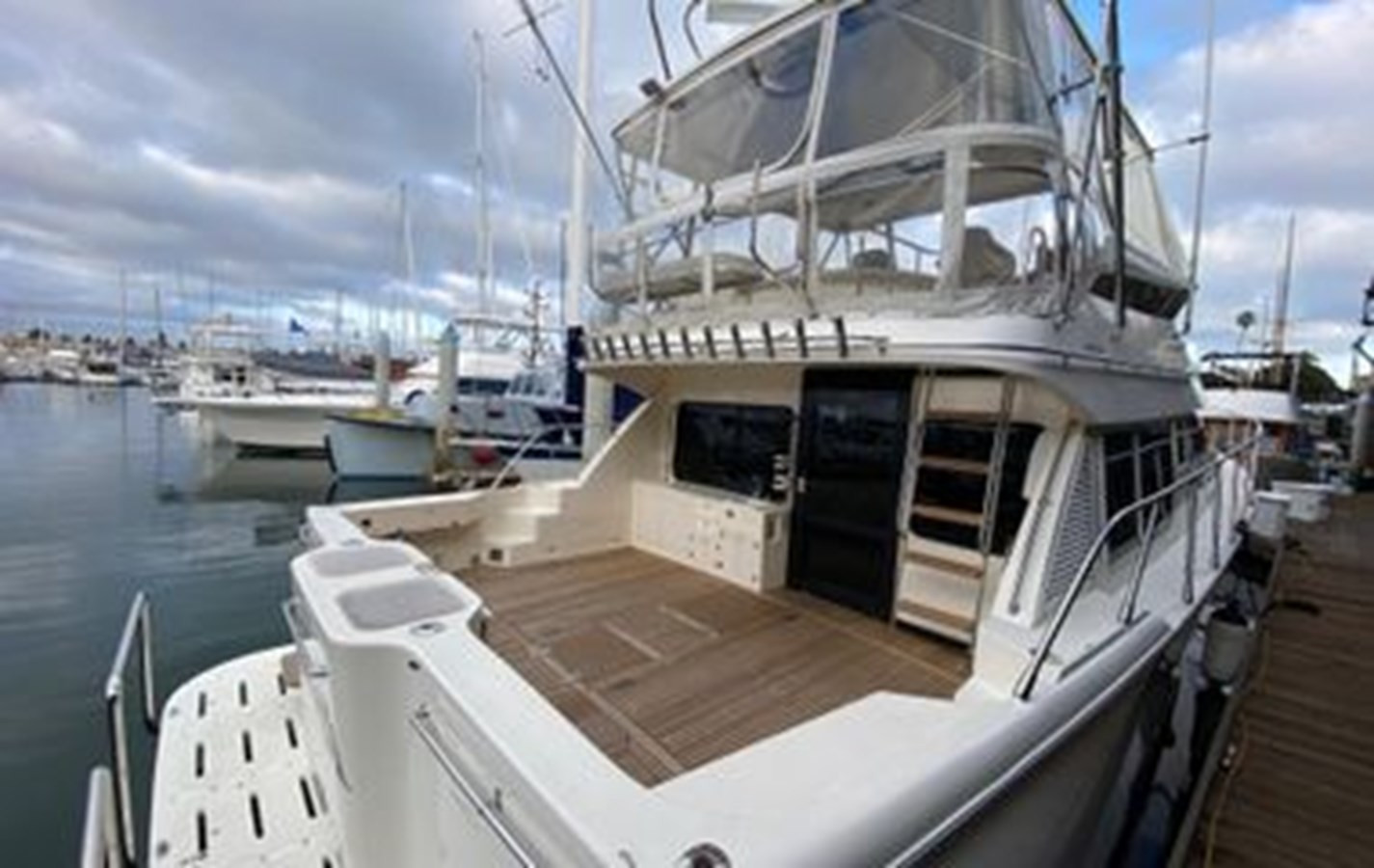 https://arconyachts.ams3.digitaloceanspaces.com/139055/conversions/large_4799565-optimize.jpg