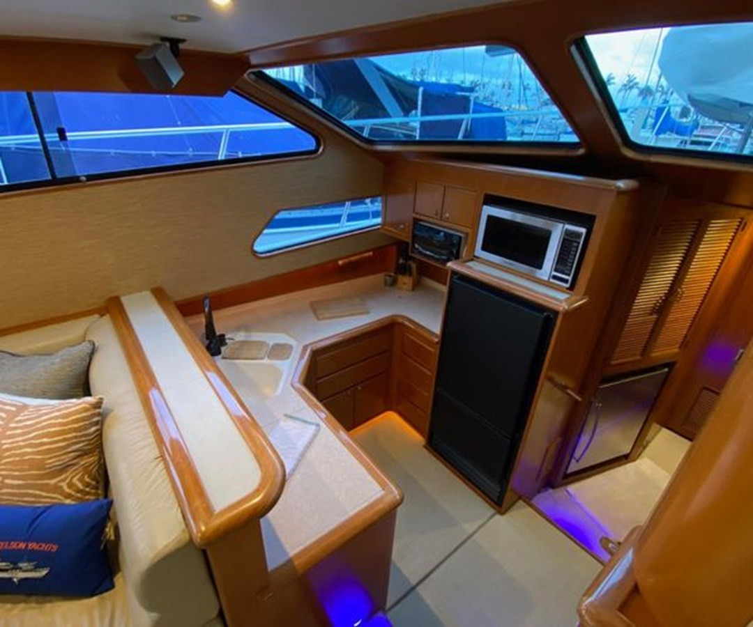 https://arconyachts.ams3.digitaloceanspaces.com/139081/conversions/large_4799575-optimize.jpg
