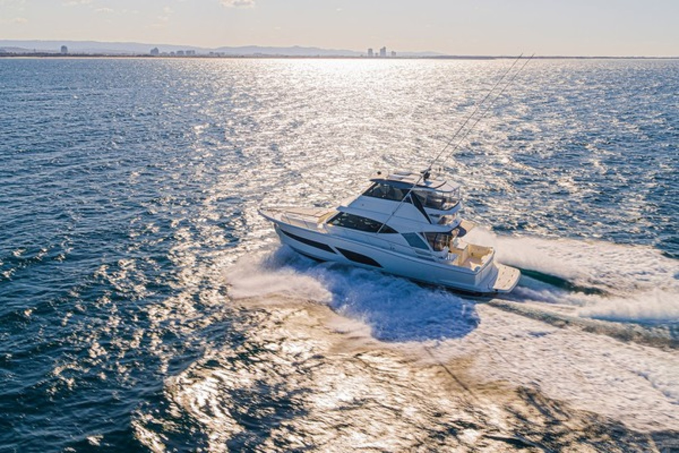 https://arconyachts.ams3.digitaloceanspaces.com/139114/conversions/large_4839959-optimize.jpg
