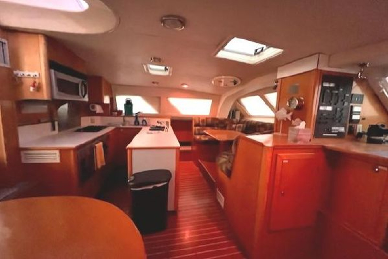 https://arconyachts.ams3.digitaloceanspaces.com/139239/conversions/large_3917125-optimize.jpg