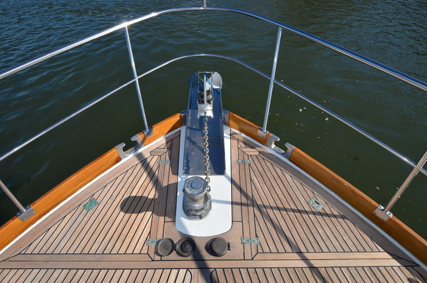 https://arconyachts.ams3.digitaloceanspaces.com/139310/conversions/large_4856797-optimize.jpg