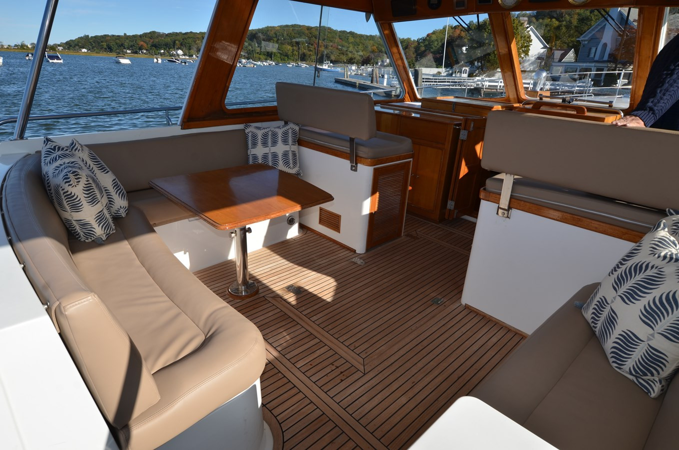 https://arconyachts.ams3.digitaloceanspaces.com/139325/conversions/large_4856803-optimize.jpg