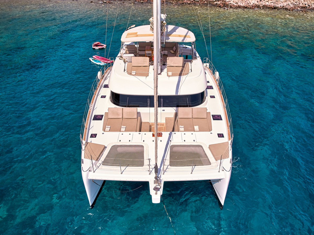 https://arconyachts.ams3.digitaloceanspaces.com/139354/conversions/large_4858119-optimize.jpg