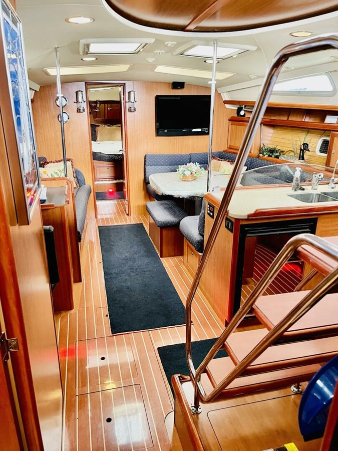 https://arconyachts.ams3.digitaloceanspaces.com/139373/conversions/large_4859410-optimize.jpg