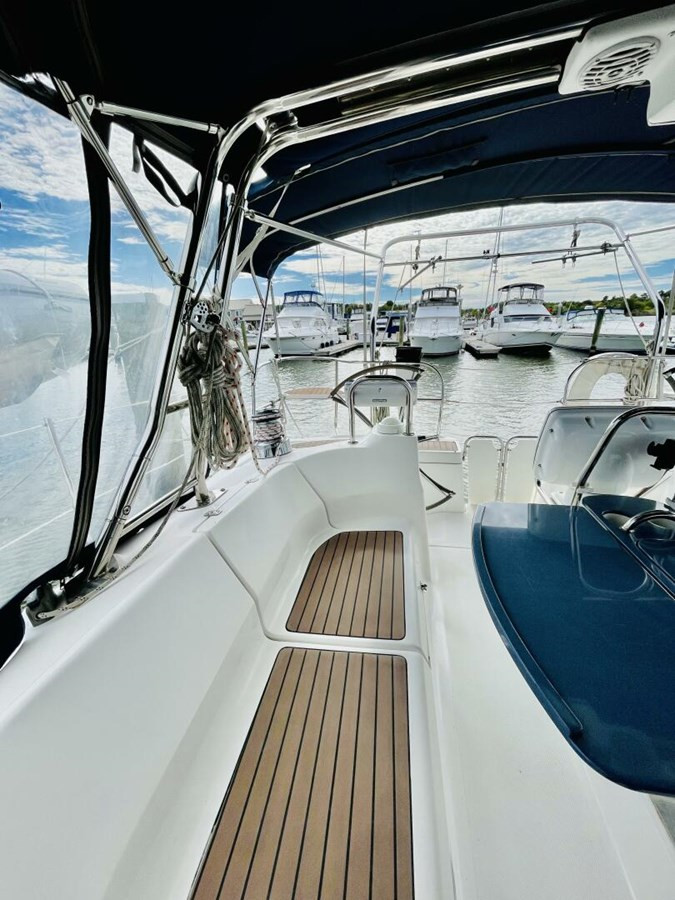 https://arconyachts.ams3.digitaloceanspaces.com/139389/conversions/large_4859415-optimize.jpg