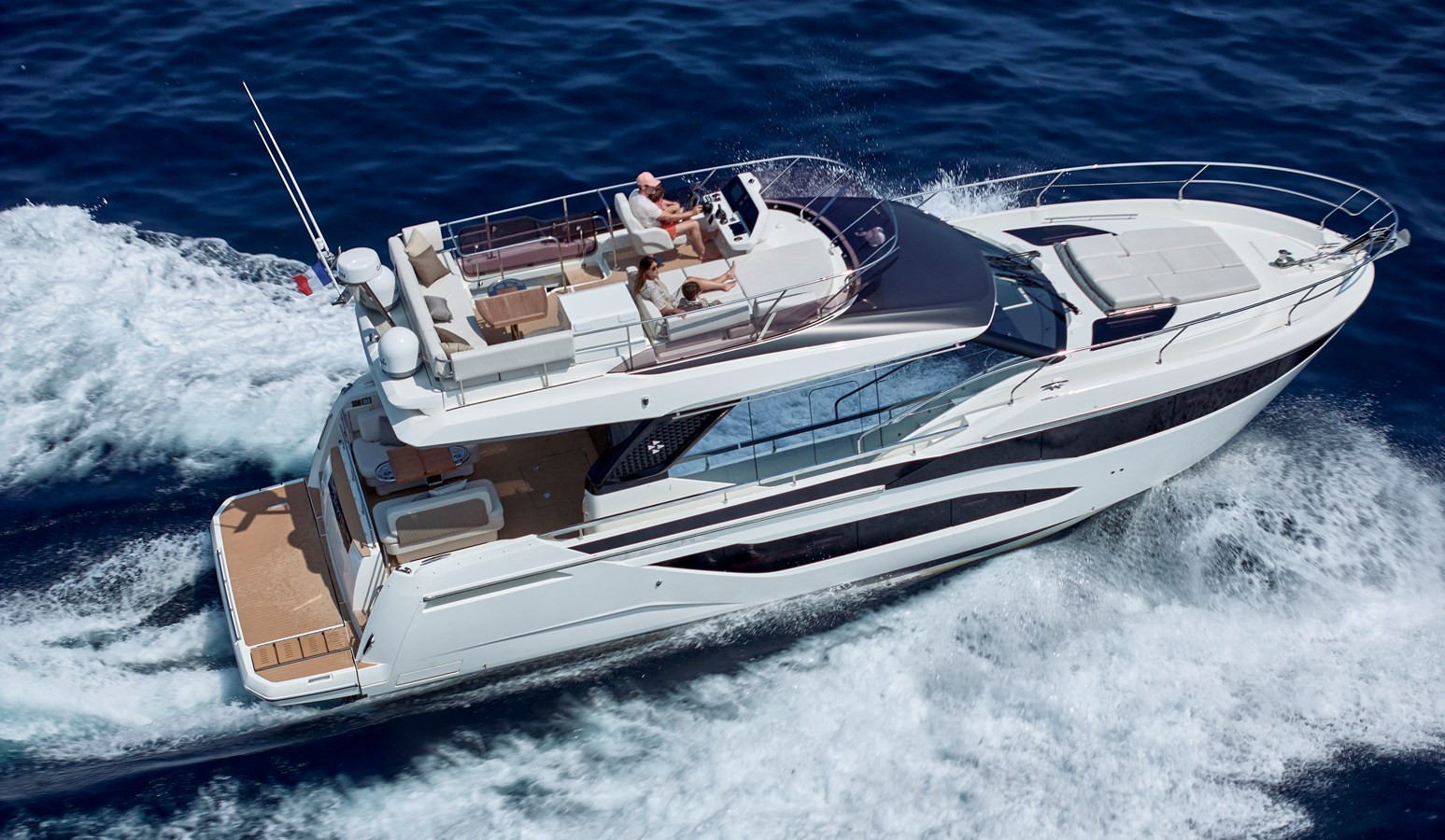 https://arconyachts.ams3.digitaloceanspaces.com/139402/conversions/large_4079760-optimize.jpg