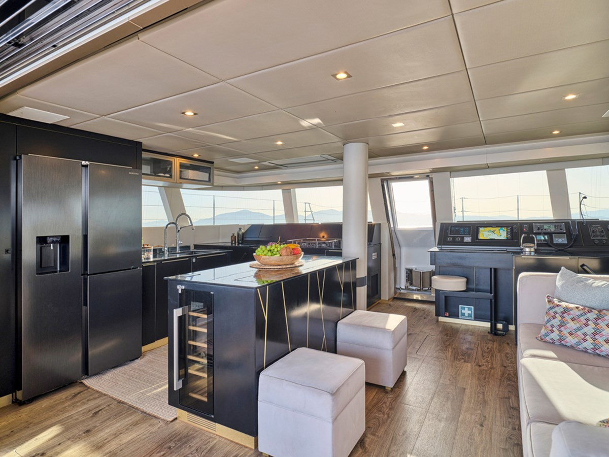 https://arconyachts.ams3.digitaloceanspaces.com/139405/conversions/large_4858137-optimize.jpg