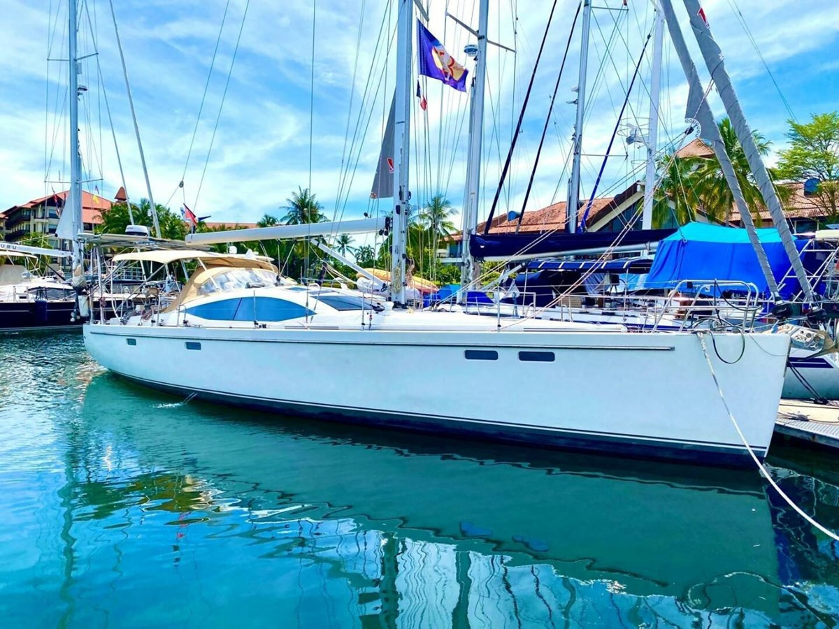 https://arconyachts.ams3.digitaloceanspaces.com/139412/conversions/large_4859554-optimize.jpg