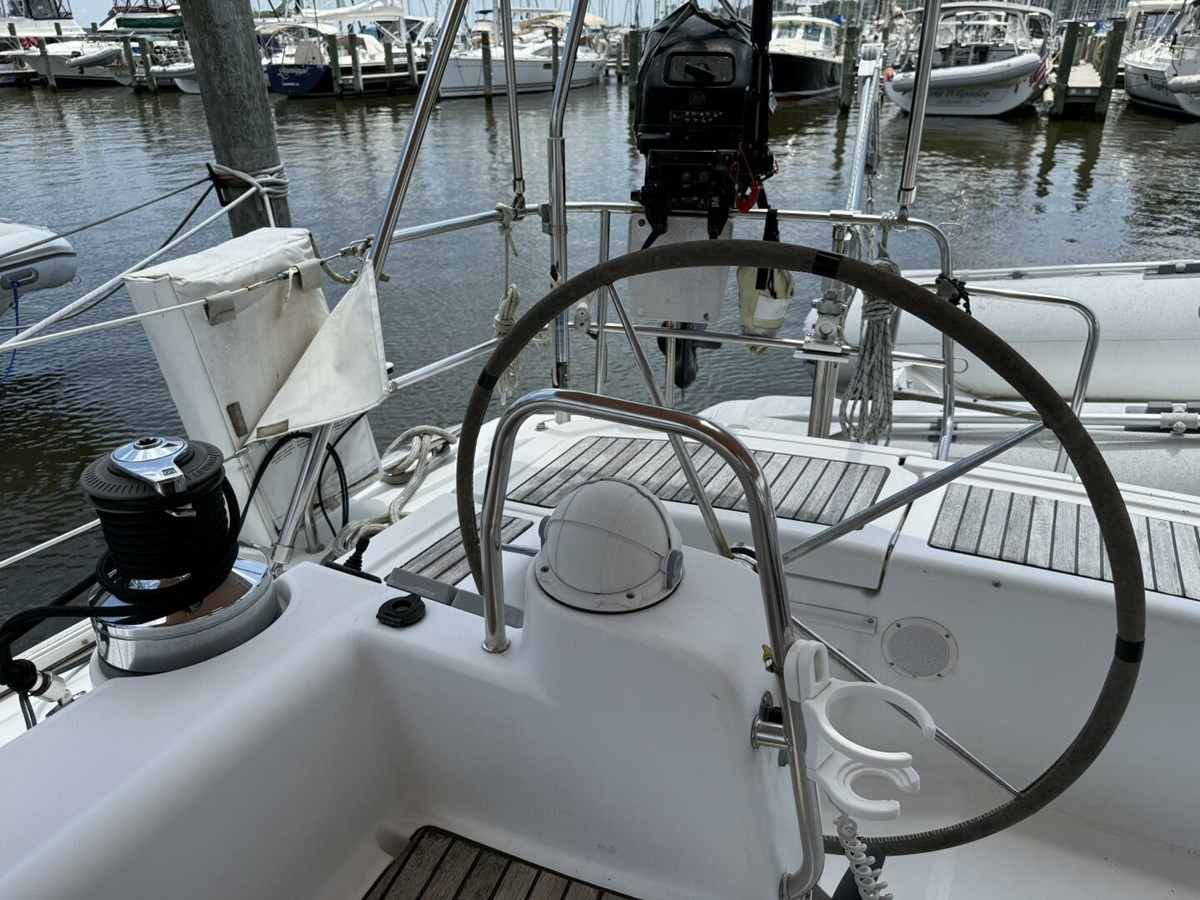 https://arconyachts.ams3.digitaloceanspaces.com/139595/conversions/large_4859373-optimize.jpg