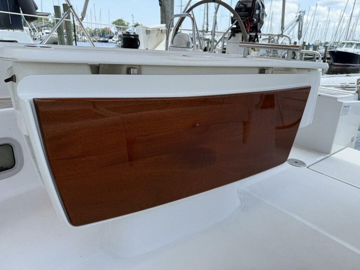 https://arconyachts.ams3.digitaloceanspaces.com/139601/conversions/large_4859375-optimize.jpg