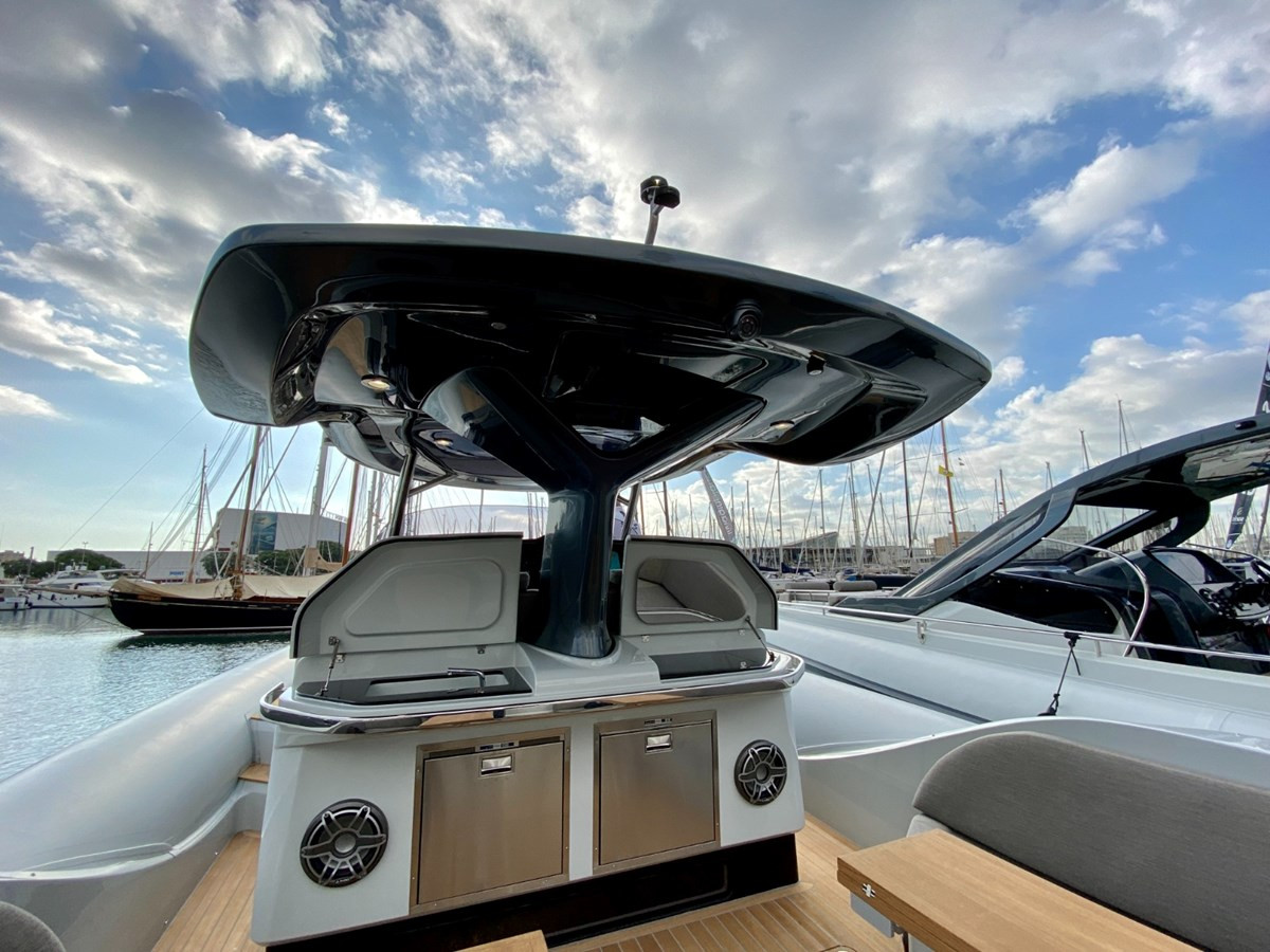https://arconyachts.ams3.digitaloceanspaces.com/139644/conversions/large_4601787-optimize.jpg