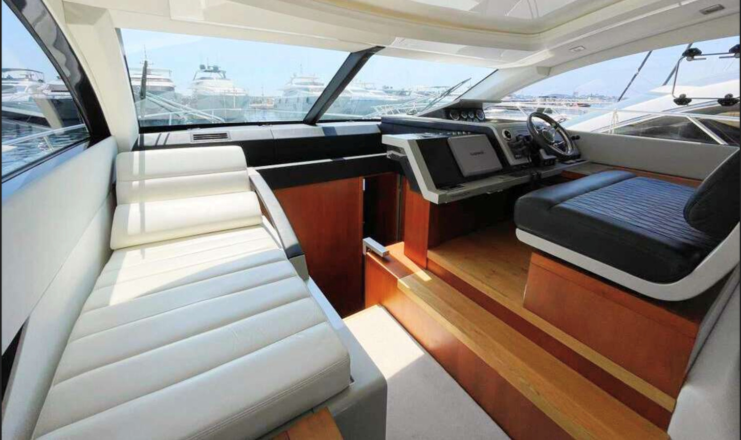 https://arconyachts.ams3.digitaloceanspaces.com/139654/conversions/large_4847149-optimize.jpg