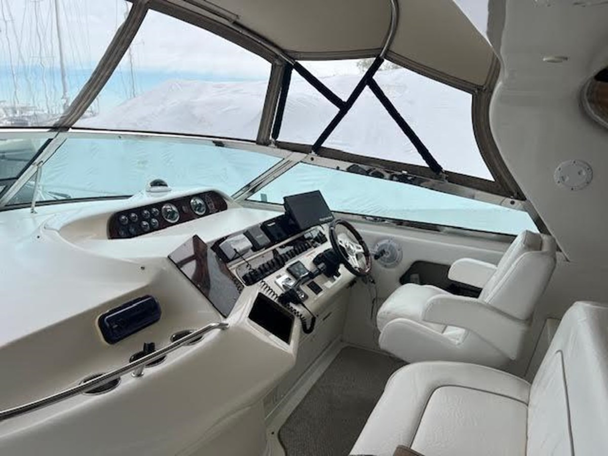 https://arconyachts.ams3.digitaloceanspaces.com/139856/conversions/large_4369211-optimize.jpg