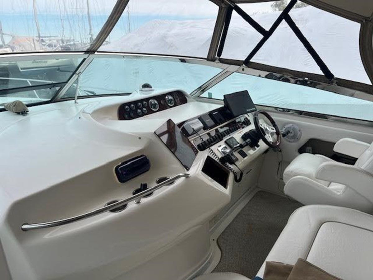 https://arconyachts.ams3.digitaloceanspaces.com/139980/conversions/large_4369255-optimize.jpg