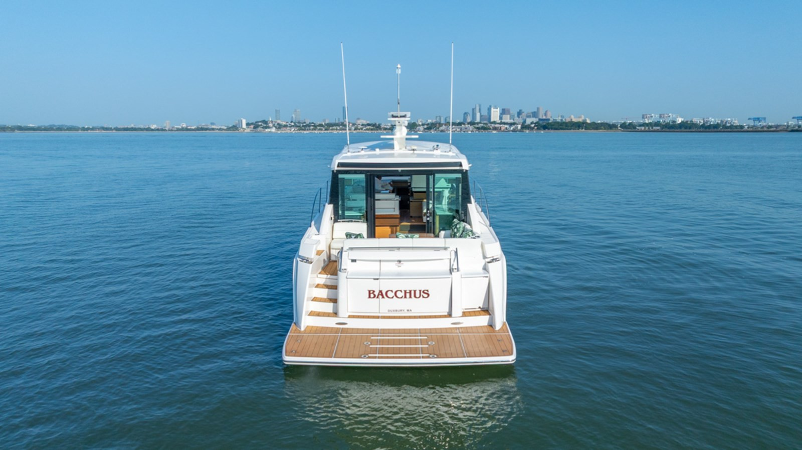 https://arconyachts.ams3.digitaloceanspaces.com/140073/conversions/large_4746174-optimize.jpg