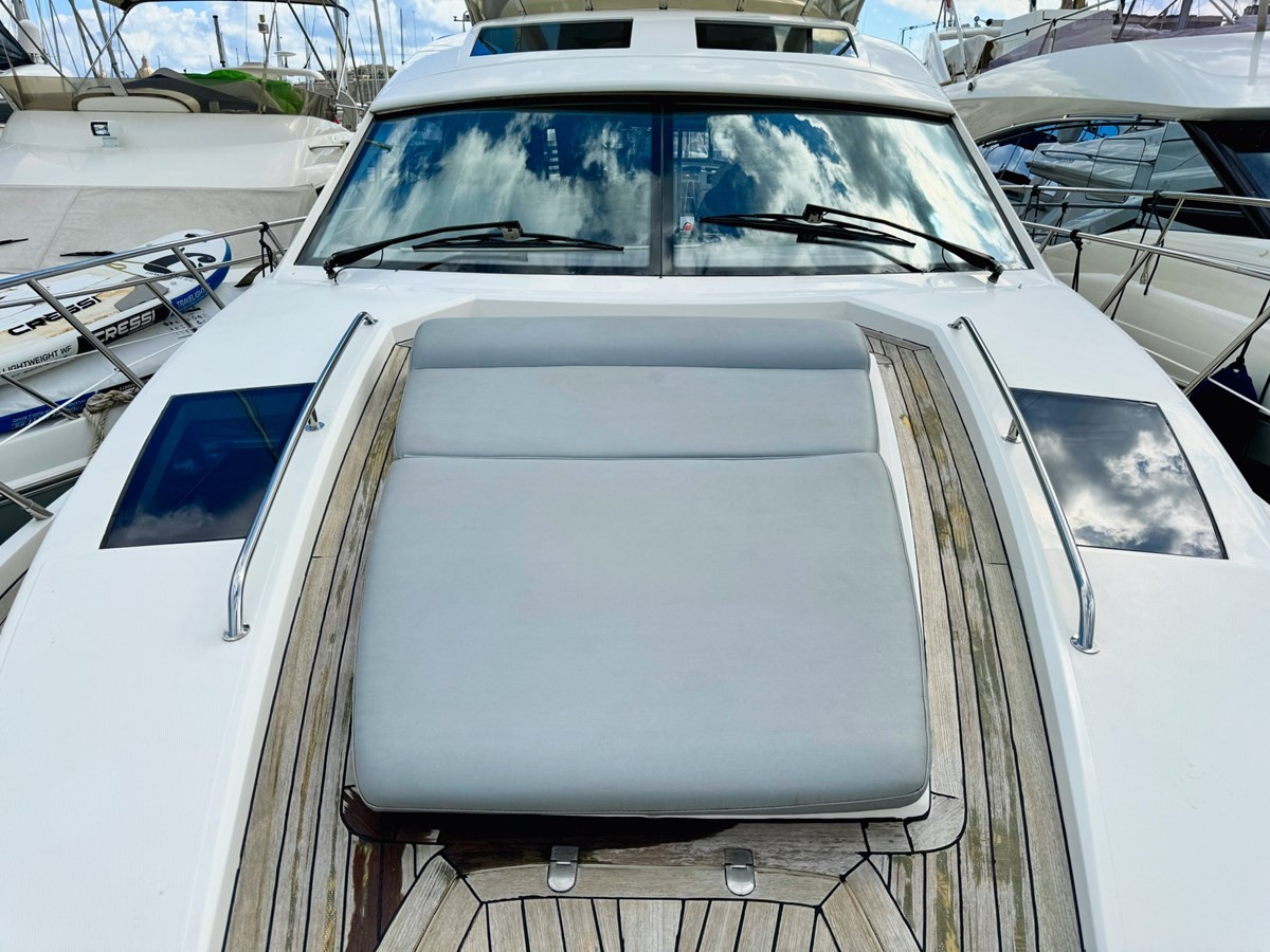 https://arconyachts.ams3.digitaloceanspaces.com/140205/conversions/large_4435801-optimize.jpg