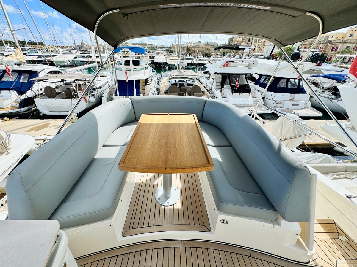 https://arconyachts.ams3.digitaloceanspaces.com/140223/conversions/large_4435807-optimize.jpg