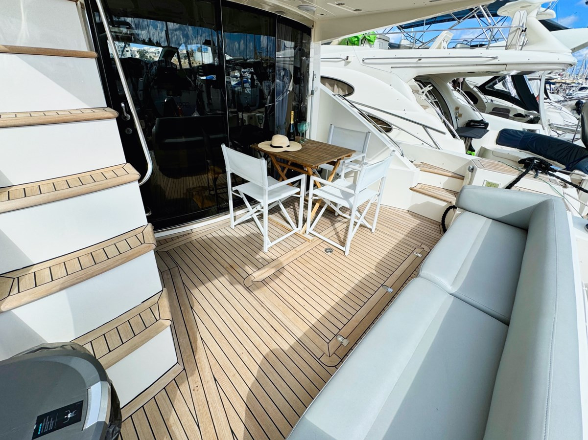 https://arconyachts.ams3.digitaloceanspaces.com/140226/conversions/large_4435808-optimize.jpg