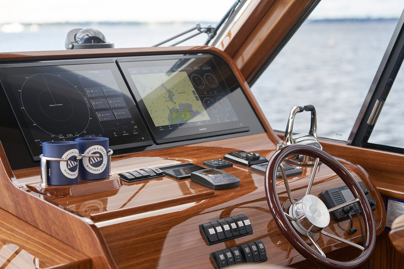 https://arconyachts.ams3.digitaloceanspaces.com/140336/conversions/large_3745425-optimize.jpg