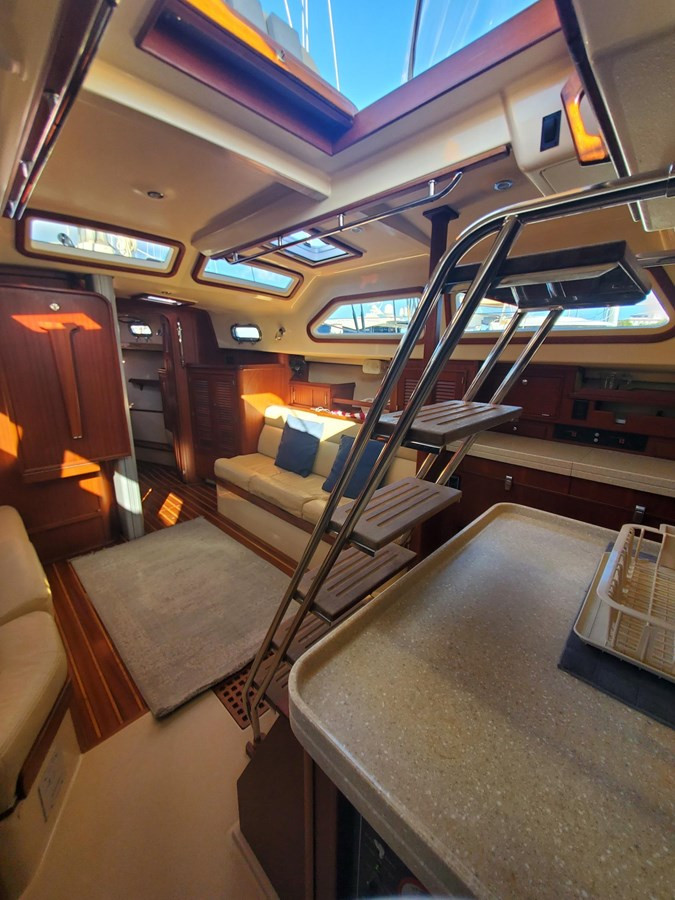 https://arconyachts.ams3.digitaloceanspaces.com/140363/conversions/large_3773565-optimize.jpg