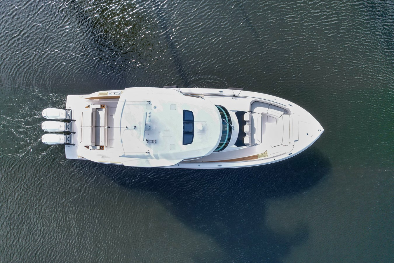 https://arconyachts.ams3.digitaloceanspaces.com/140537/conversions/large_3351785-optimize.jpg