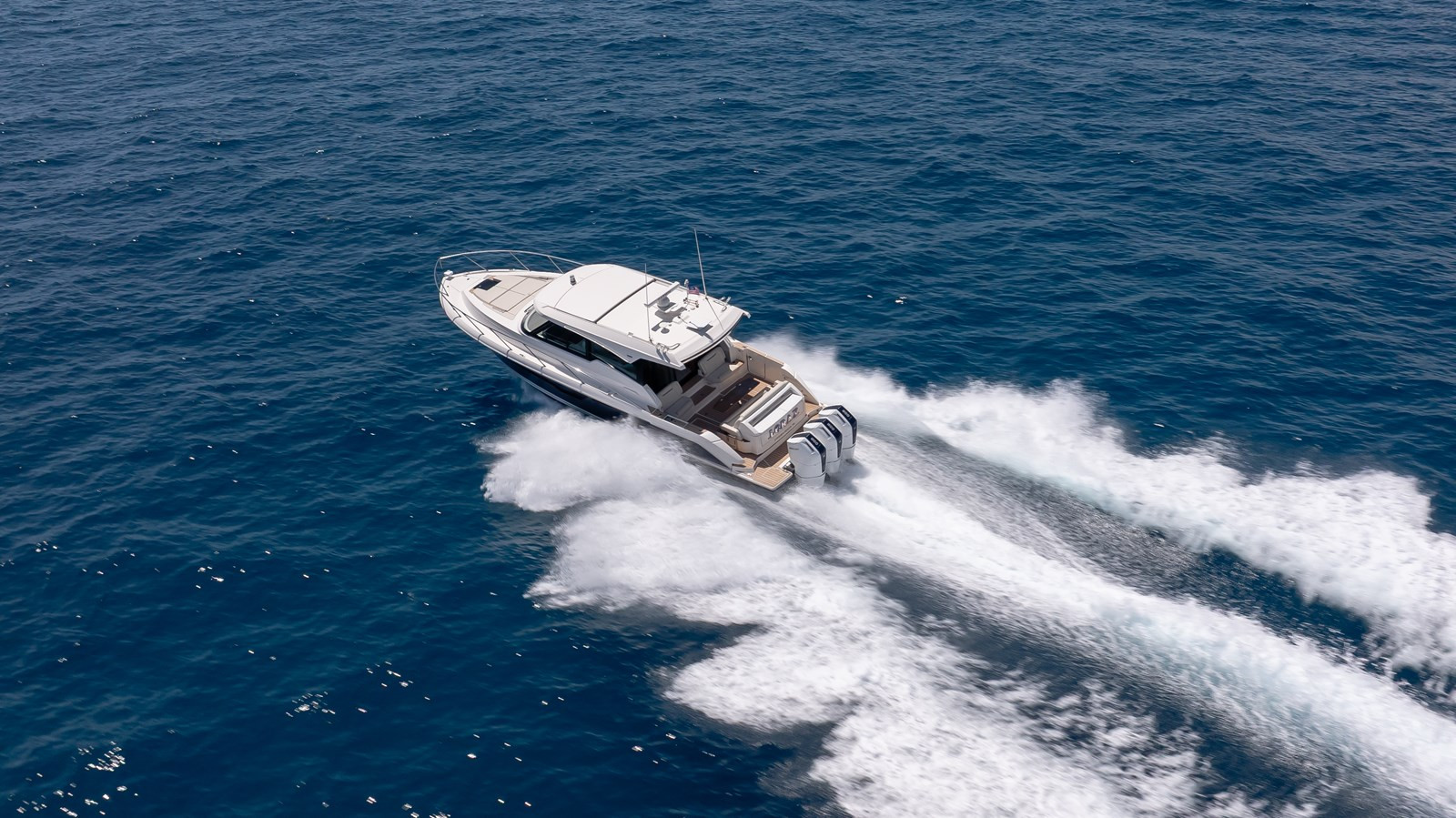 https://arconyachts.ams3.digitaloceanspaces.com/140612/conversions/large_4715395-optimize.jpg