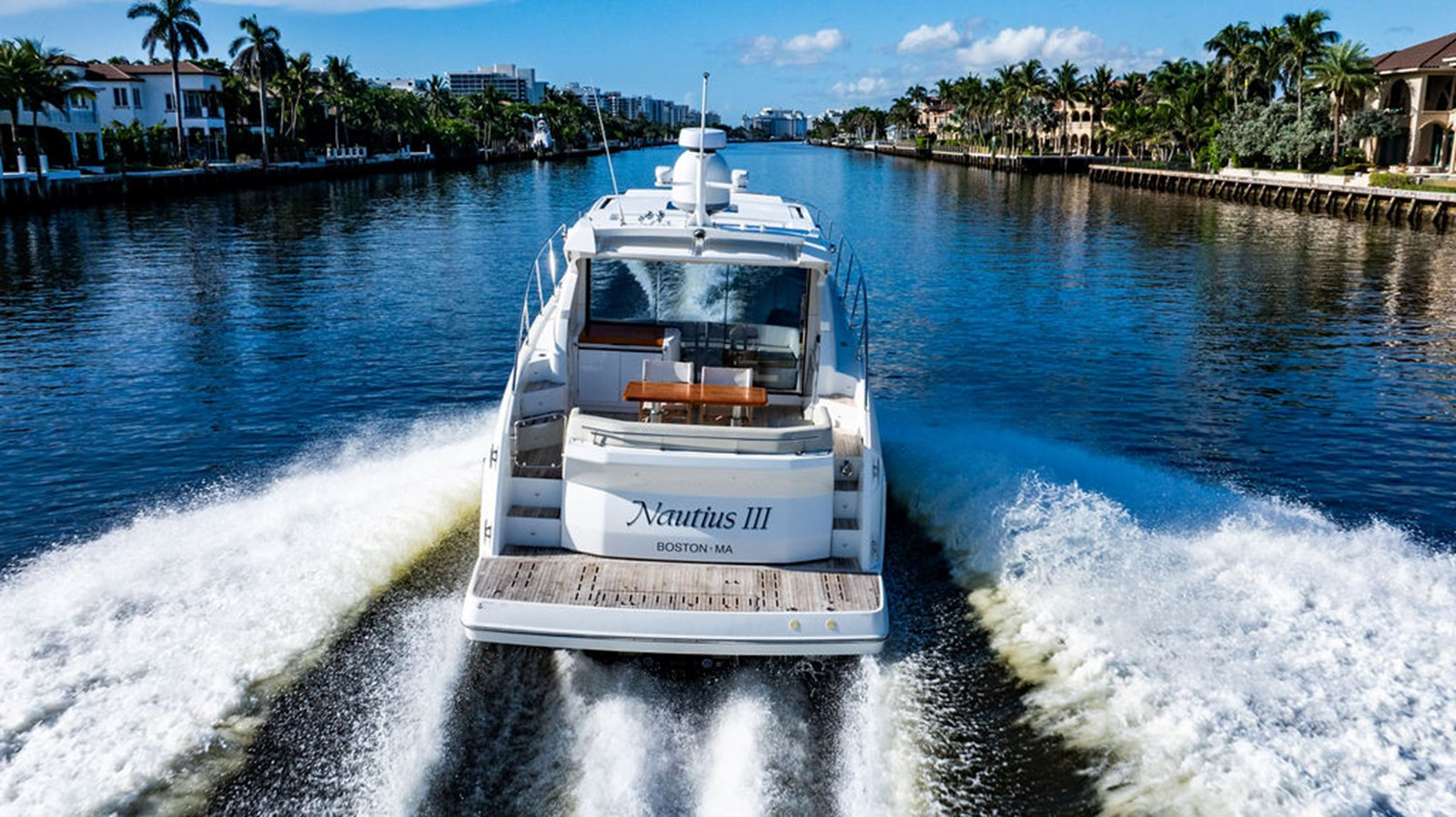 https://arconyachts.ams3.digitaloceanspaces.com/140625/conversions/large_4394462-optimize.jpg