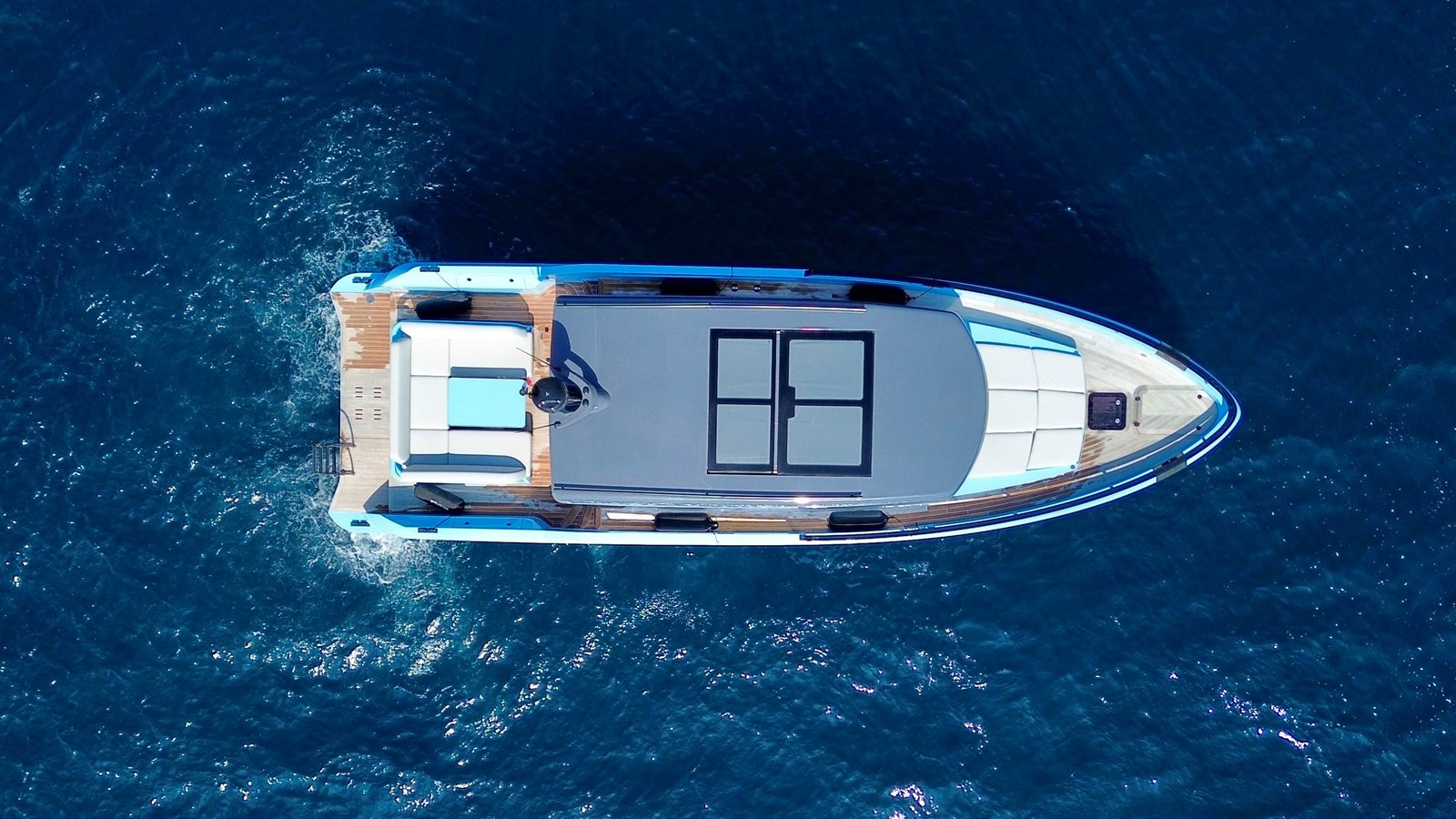 https://arconyachts.ams3.digitaloceanspaces.com/140747/conversions/large_4627247-optimize.jpg