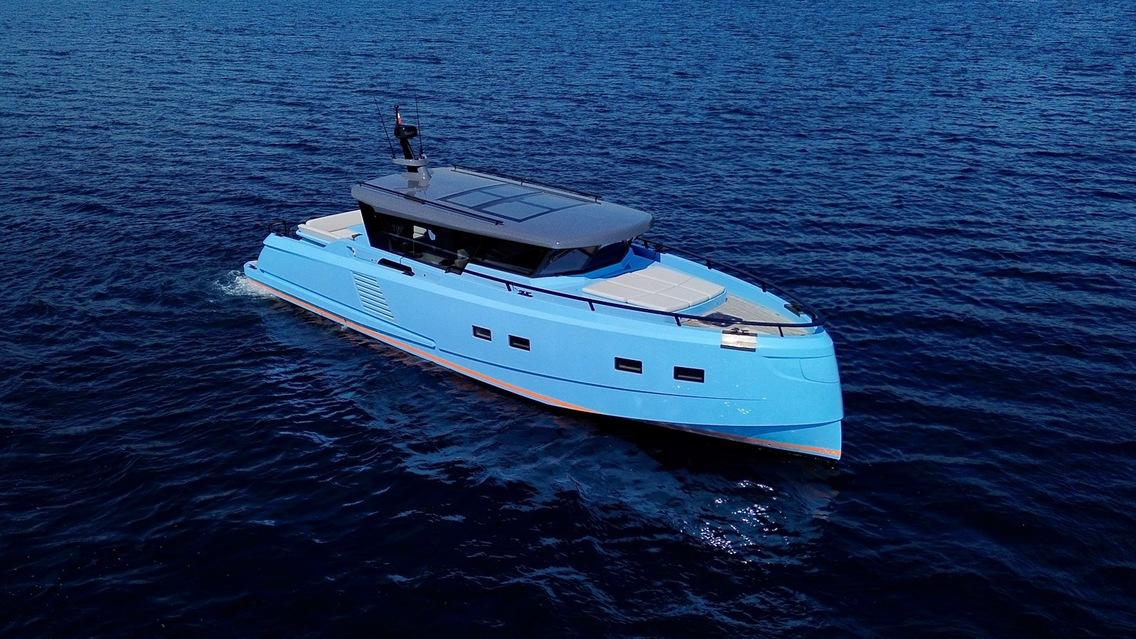 https://arconyachts.ams3.digitaloceanspaces.com/140759/conversions/large_4627256-optimize.jpg
