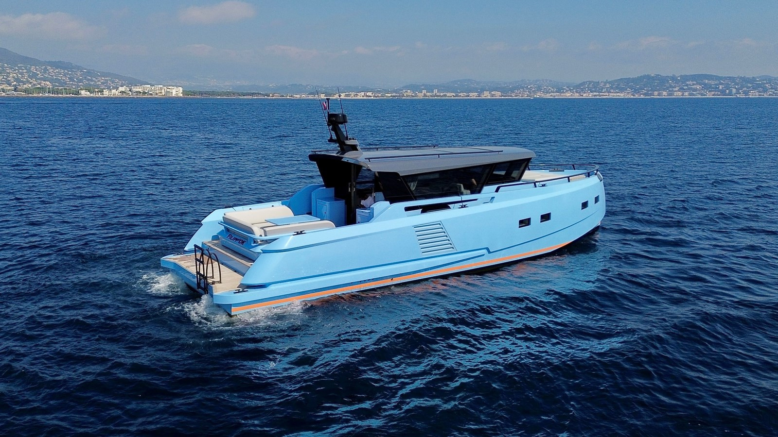 https://arconyachts.ams3.digitaloceanspaces.com/140772/conversions/large_4627257-optimize.jpg