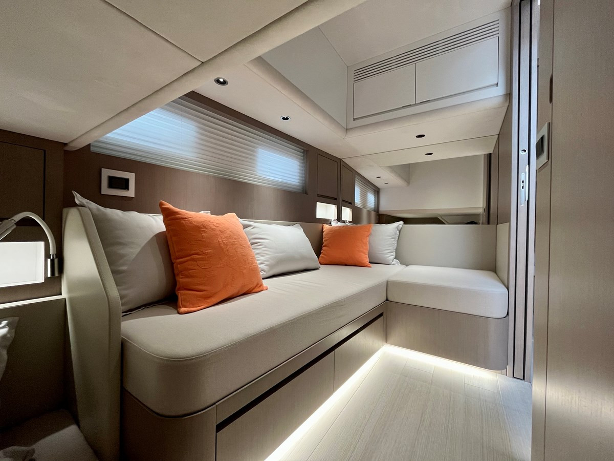 https://arconyachts.ams3.digitaloceanspaces.com/140842/conversions/large_4627335-optimize.jpg