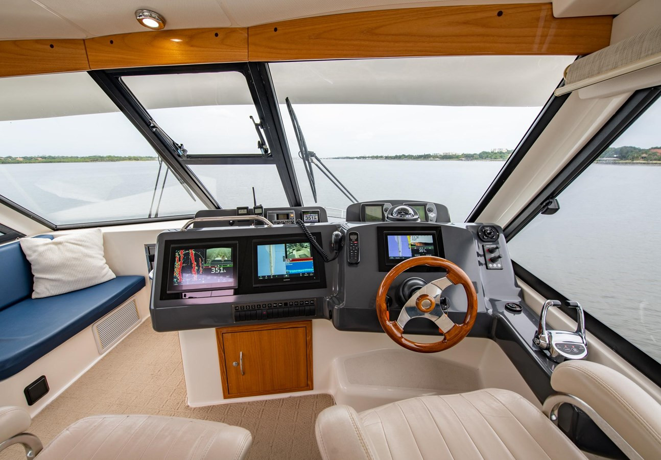https://arconyachts.ams3.digitaloceanspaces.com/140896/conversions/large_3780323-optimize.jpg