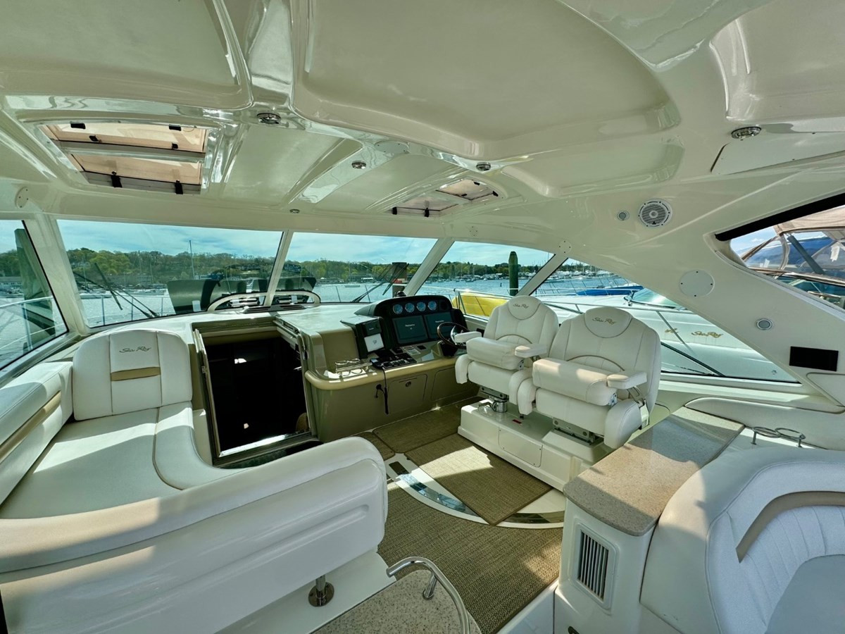 https://arconyachts.ams3.digitaloceanspaces.com/140911/conversions/large_4174306-optimize.jpg