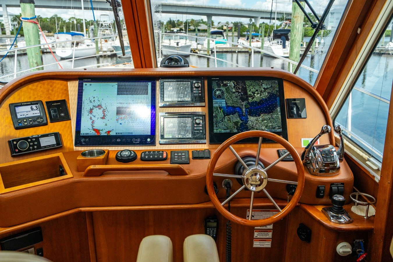 https://arconyachts.ams3.digitaloceanspaces.com/140920/conversions/large_4393937-optimize.jpg